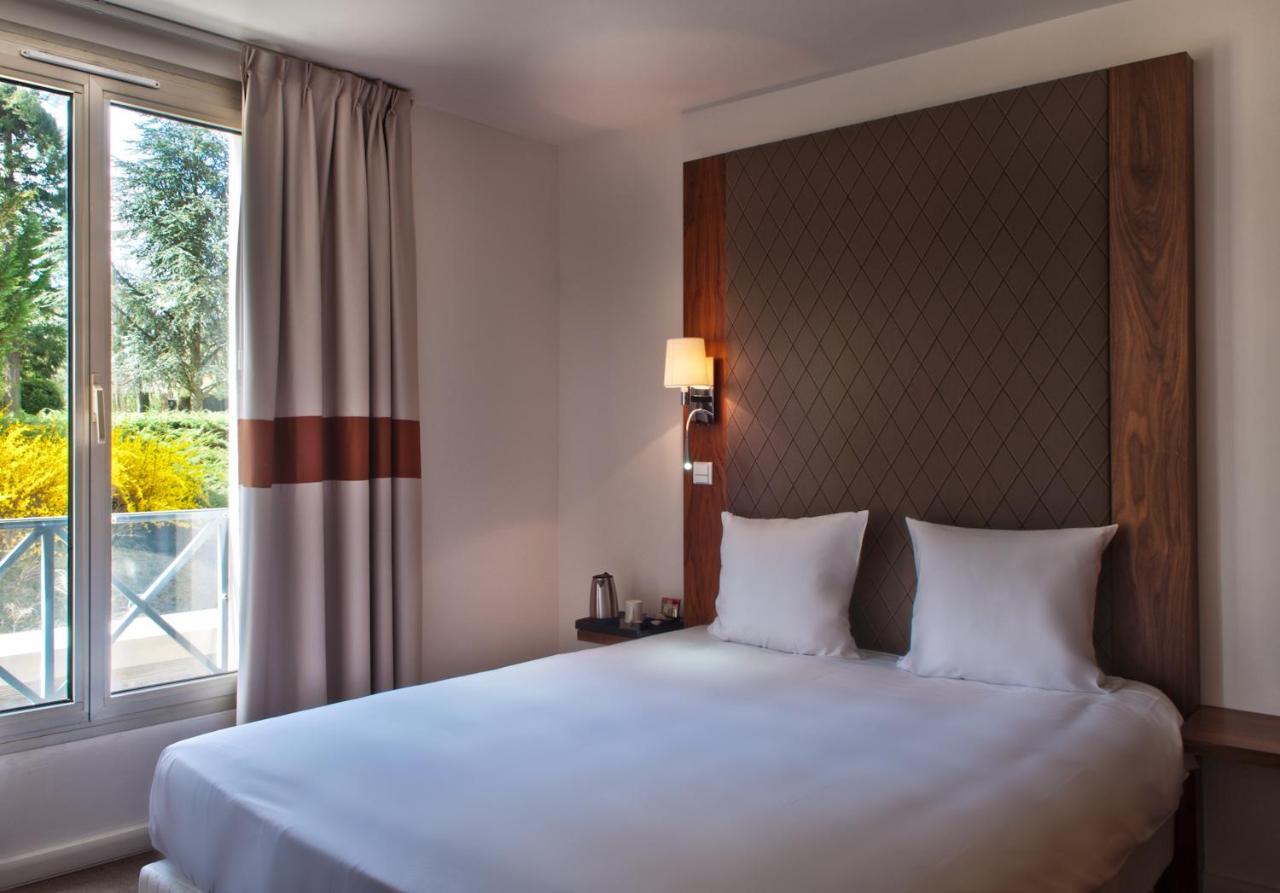Domaine De Fremigny Hotel Bouray-sur-Juine Екстериор снимка